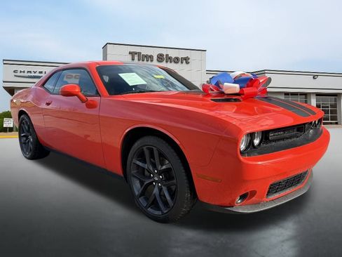 Used 2023 Dodge Challenger SXT w/ Blacktop Package image 7