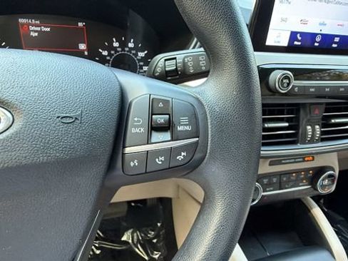 Certified 2020 Ford Escape SE FWD image 25