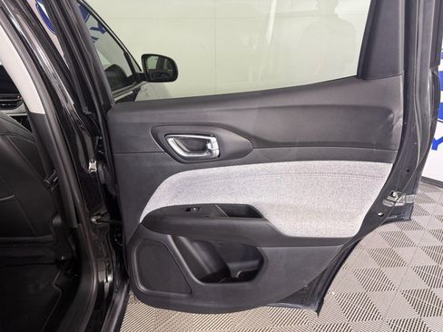 Used 2022 Jeep Compass Latitude image 16