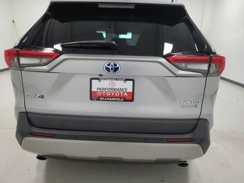 Certified 2022 Toyota RAV4 Limited AWD/4WD image 6