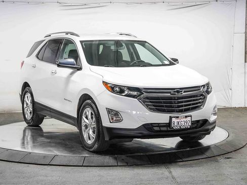 Used 2019 Chevrolet Equinox Premier w/ LPO, Cargo Package FWD image 5