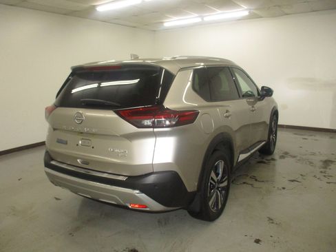Used 2023 Nissan Rogue Platinum w/ Platinum Premium Package AWD/4WD image 6