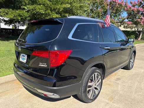Used 2017 Honda Pilot Elite image 3