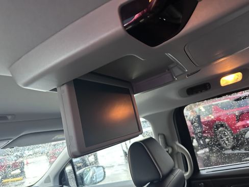 Used 2023 Honda Odyssey Elite image 9