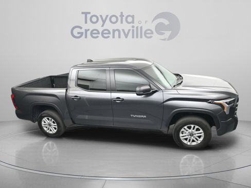 Used 2025 Toyota Tundra SR5 AWD/4WD image 18