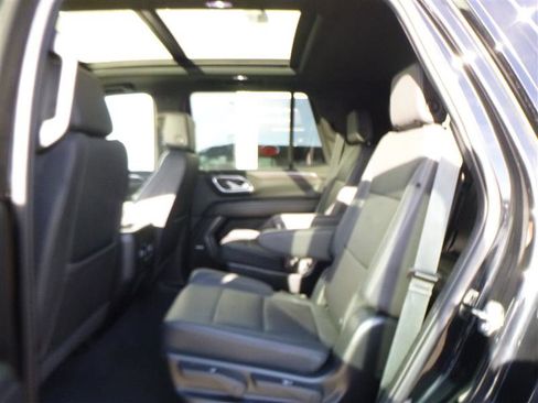 Used 2023 Chevrolet Tahoe Z71 w/ Z71 Off-Road Package image 6