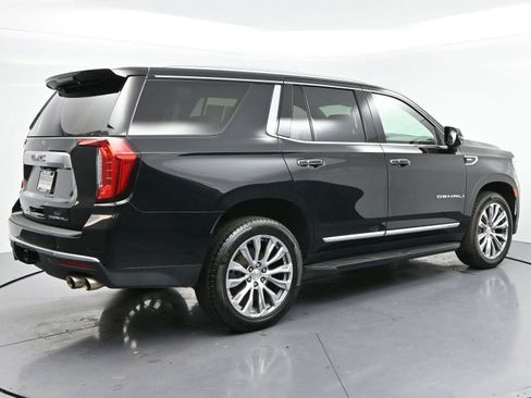 Used 2021 GMC Yukon Denali w/ Advanced Technology Package AWD/4WD image 7