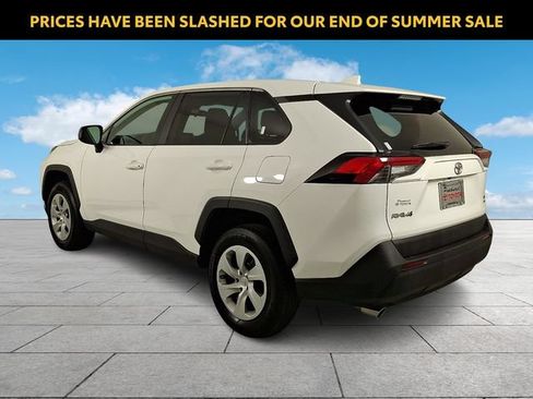 Used 2024 Toyota RAV4 LE AWD/4WD image 5