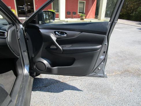 Used 2017 Nissan Rogue SL w/ SL Premium Package image 31