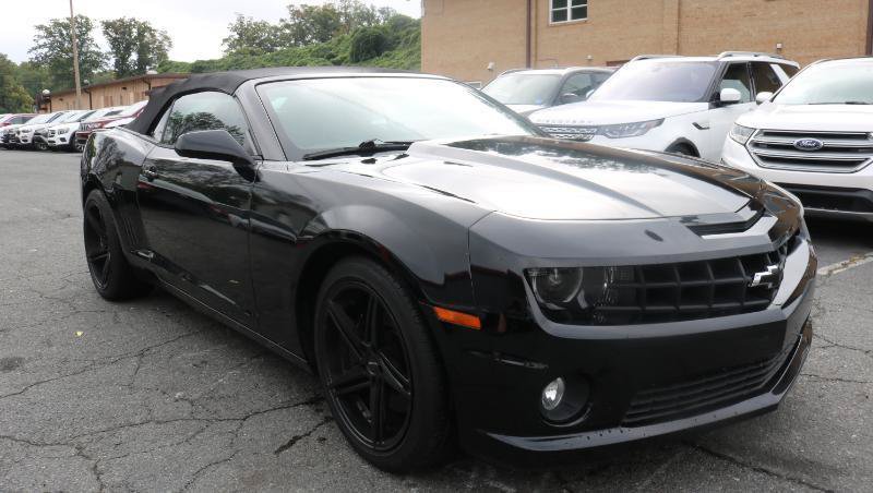 Used 2011 Chevrolet Camaro SS w/ RS Package RWD image 3