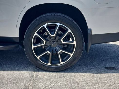 Certified 2023 Chevrolet Tahoe RST RWD image 32
