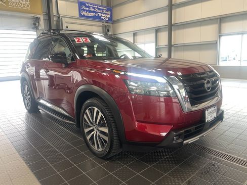 Used 2022 Nissan Pathfinder Platinum w/ Lighting Package (N93) AWD/4WD image 1