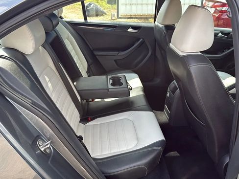 Used 2015 Volkswagen Jetta SE image 20