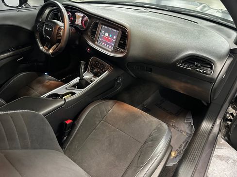 Used 2016 Dodge Challenger SRT Hellcat image 15