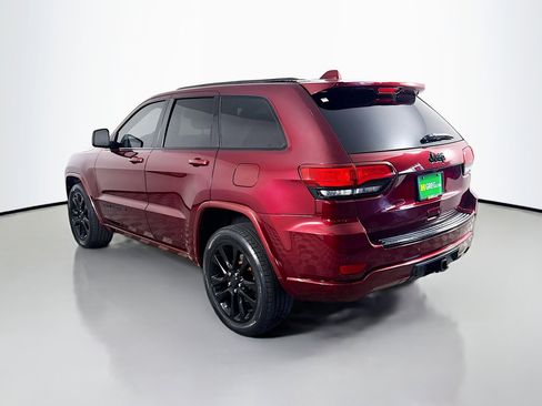 Used 2017 Jeep Grand Cherokee Altitude image 7