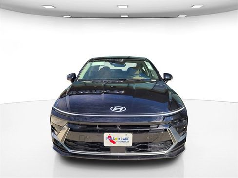 New 2025 Hyundai Sonata Limited image 2