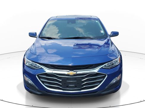 Used 2023 Chevrolet Malibu LT FWD image 2