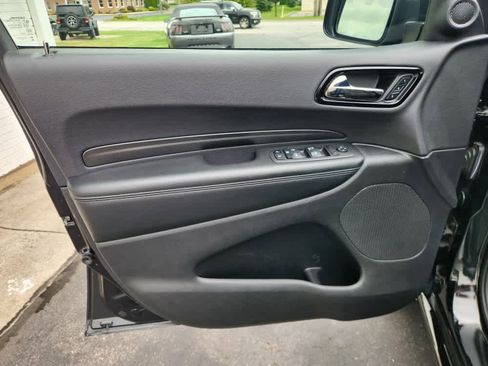 Used 2022 Dodge Durango GT image 25