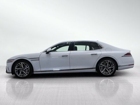 Used 2023 Genesis G90 3.5T AWD/4WD image 3