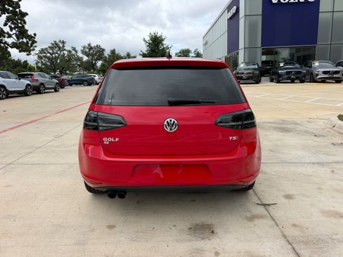 Used 2016 Volkswagen Golf SE w/ Lighting Package FWD image 5