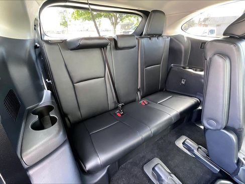 Used 2026 Toyota Highlander XLE AWD/4WD image 33