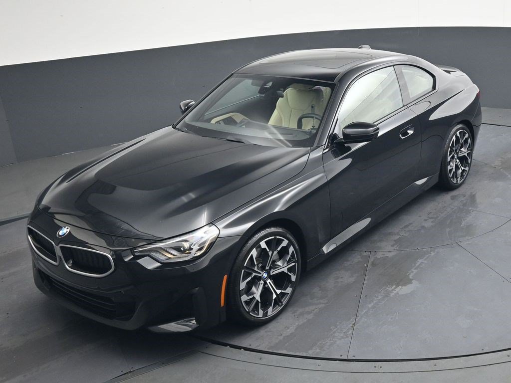Used 2025 BMW 230i Coupe w/ Premium Package RWD image 24