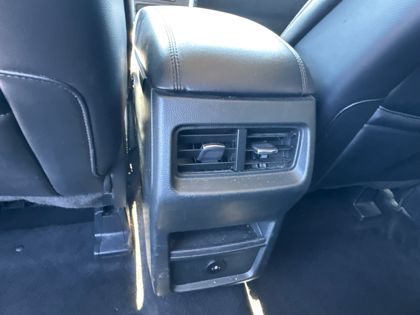 Used 2024 Ford Edge SEL AWD/4WD image 24