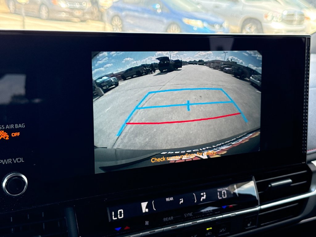 Certified 2025 Toyota Sienna XSE FWD image 20
