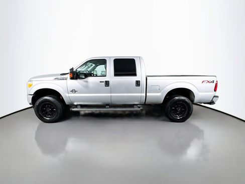 Used 2016 Ford F250 XLT w/ XLT Premium Package image 2
