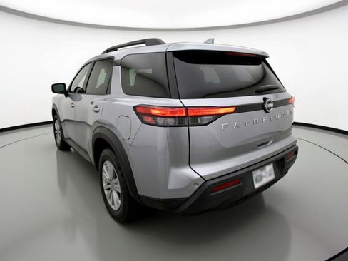 Used 2025 Nissan Pathfinder SV AWD/4WD image 6
