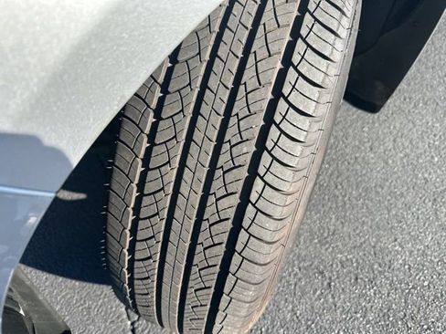 Used 2019 Nissan Frontier PRO-4X image 26