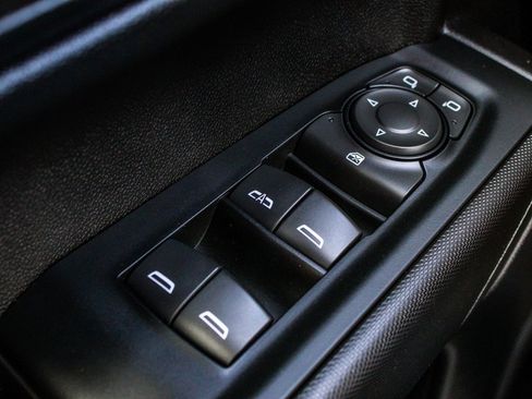 Used 2023 Chevrolet Silverado 1500 Custom w/ LPO, Dark Essentials Package image 10