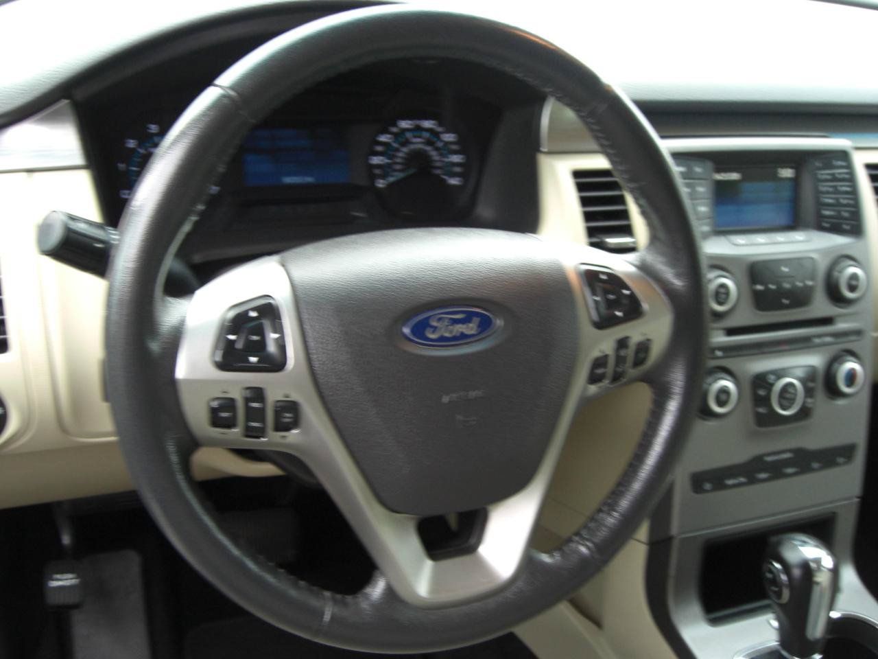 Used 2019 Ford Flex SE FWD image 15