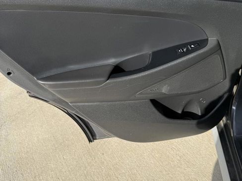 Used 2019 Hyundai Tucson Ultimate w/ Cargo Package image 9