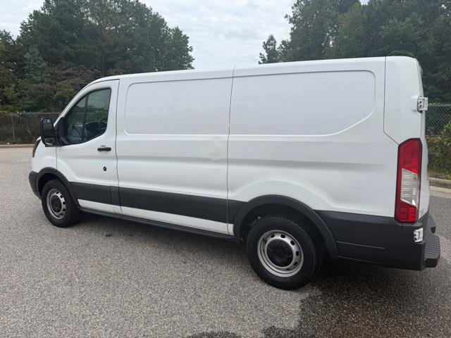 Used 2016 Ford Transit 150 130 Low Roof RWD image 6