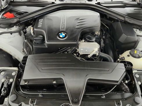 Used 2017 BMW 320i 320i Sedan with Premium and Dr image 28