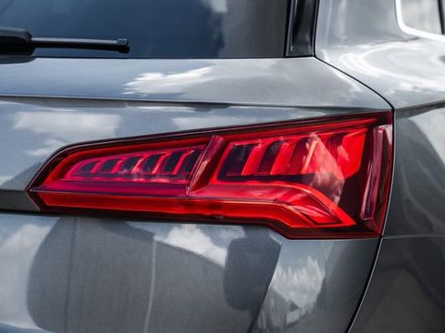 Used 2019 Audi SQ5 Premium Plus w/ Premium Plus Package image 54