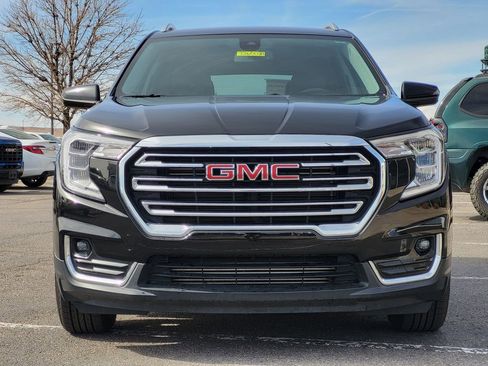 Used 2022 GMC Terrain SLT image 3