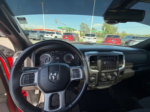 Used 2022 RAM 1500 Classic Warlock AWD/4WD image 32
