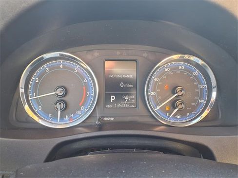 Used 2017 Toyota Corolla LE image 11