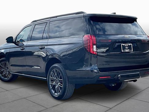 Used 2025 Ford Expedition Max Platinum w/ Stealth Performance Package image 16
