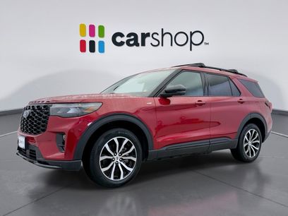 Used 2025 Ford Explorer ST-Line