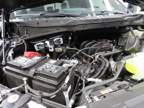 Used 2025 Ford F150 Lariat w/ Equipment Group 502A High image 27