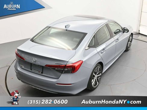 Used 2024 Honda Civic Touring image 28