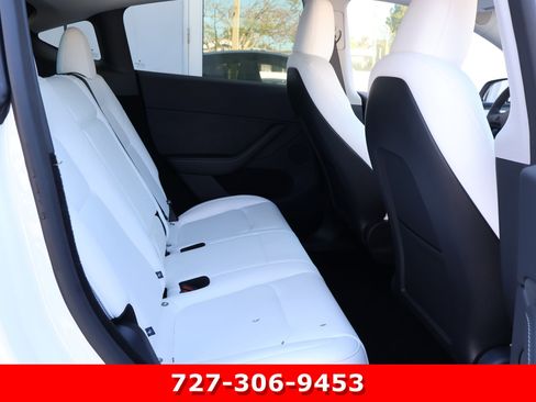 Used 2025 Tesla Model Y Performance image 19