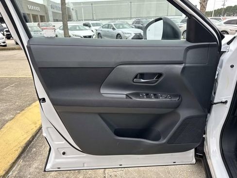 New 2026 Nissan Kicks S image 11