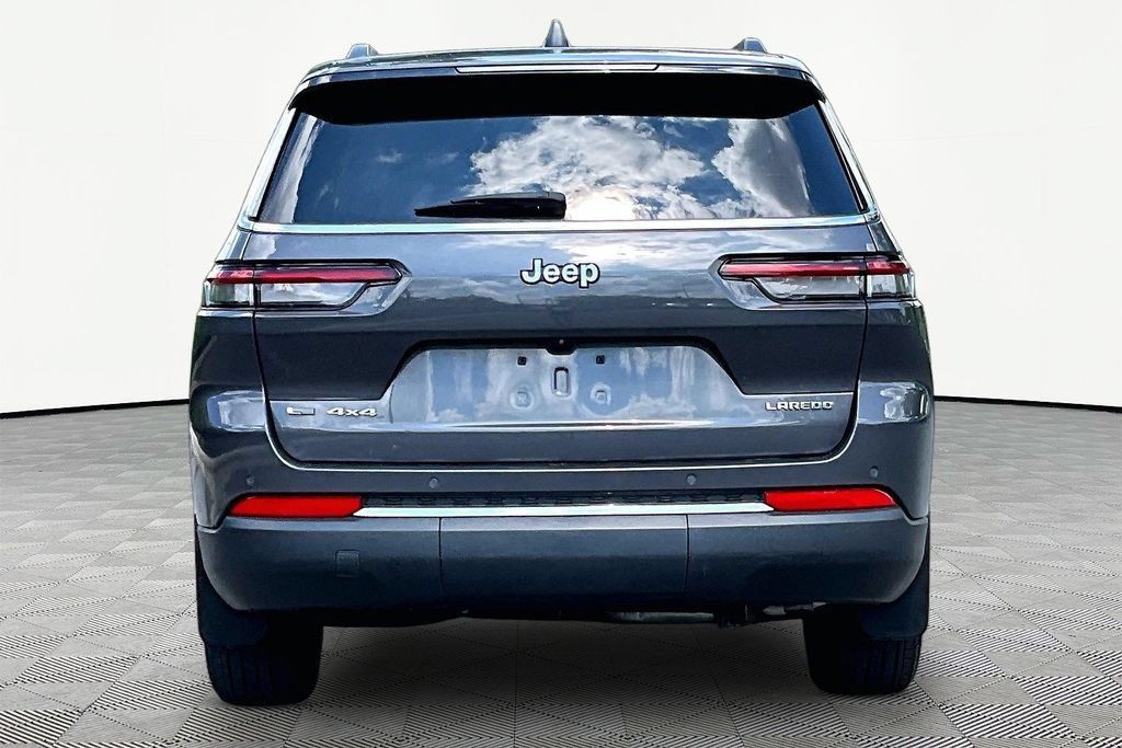 Used 2023 Jeep Grand Cherokee L Laredo AWD/4WD image 7
