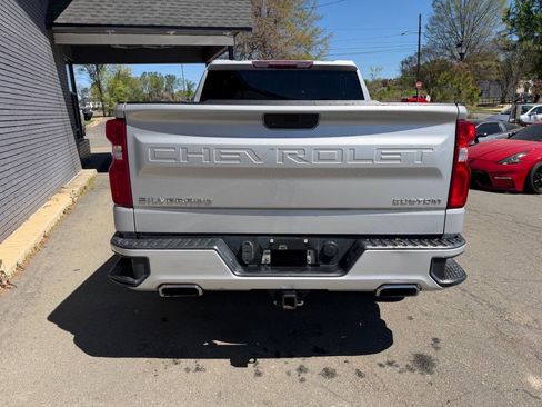 Used 2020 Chevrolet Silverado 1500 Custom w/ Custom Value Package image 6