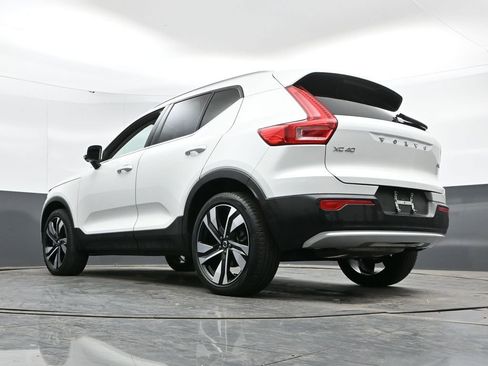 Used 2023 Volvo XC40 B5 Ultimate w/ Climate Package AWD/4WD image 47