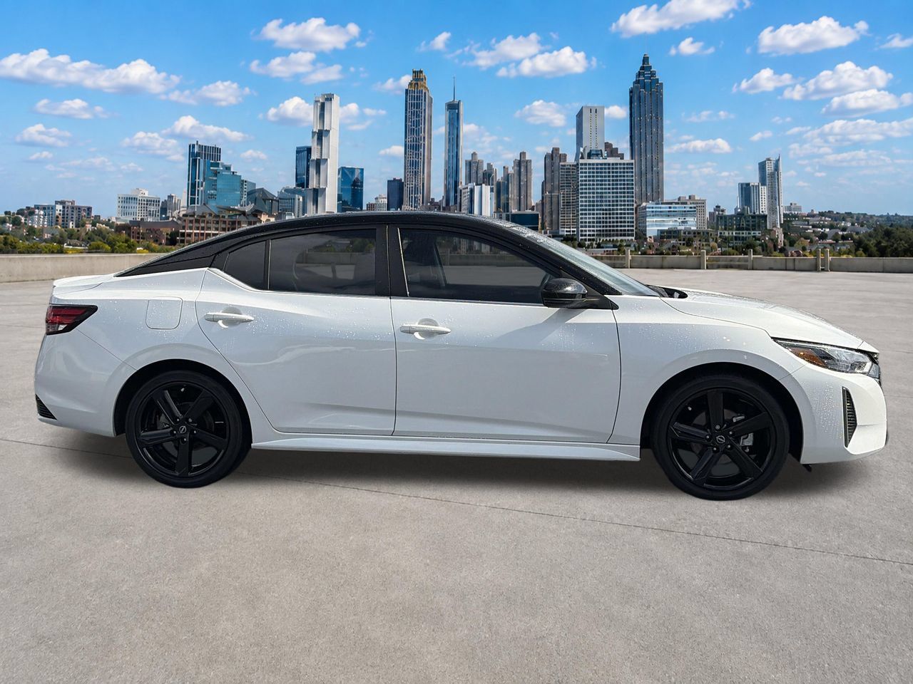 Certified 2025 Nissan Sentra SR FWD image 6